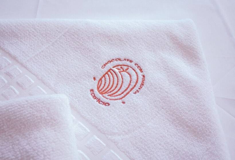 Chocolate Com Pimenta Edifício