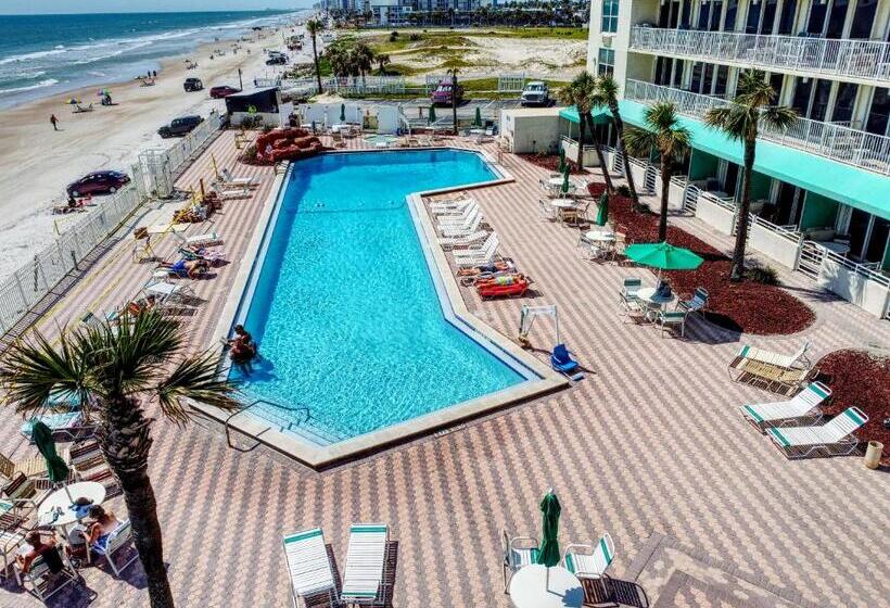 Harbour Beach Resort 811