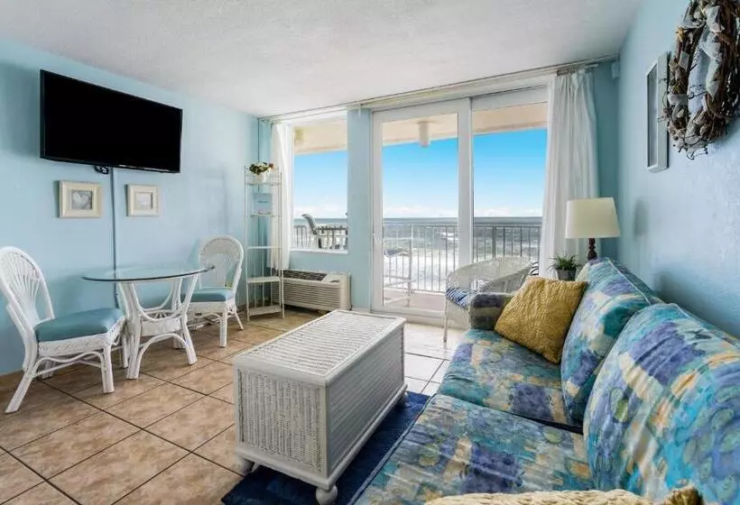 Harbour Beach Resort 811