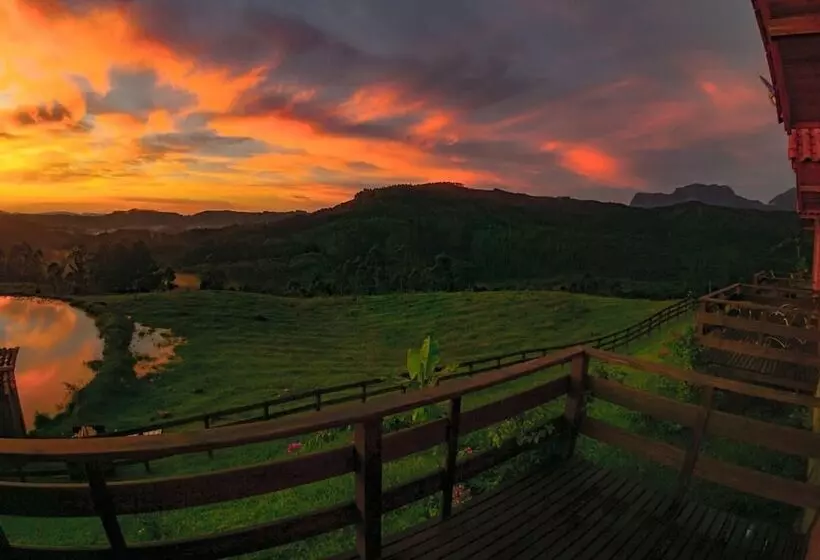 簡易ホテル Pousada Rio Túnel