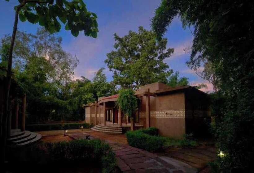 ホテル Aranyak Resort Bandhavgarh