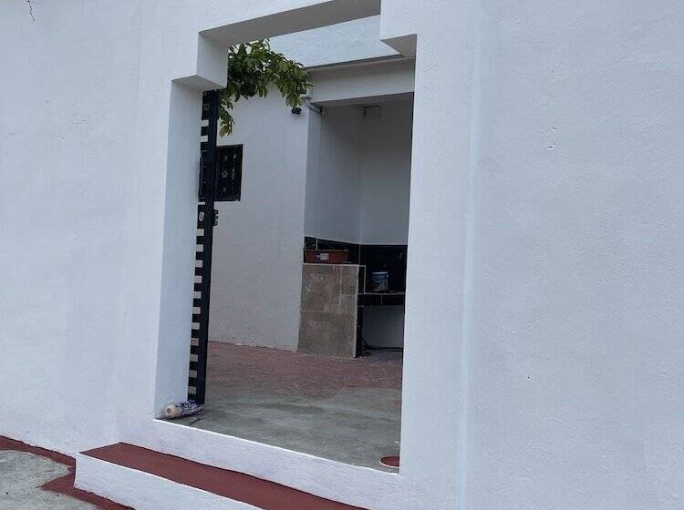 هتل Casa Blanca La Playa Barahona