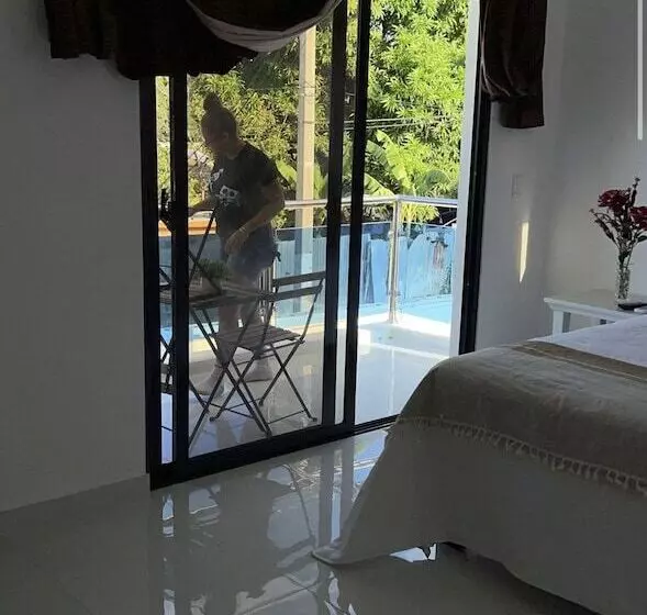 هتل Casa Blanca La Playa Barahona