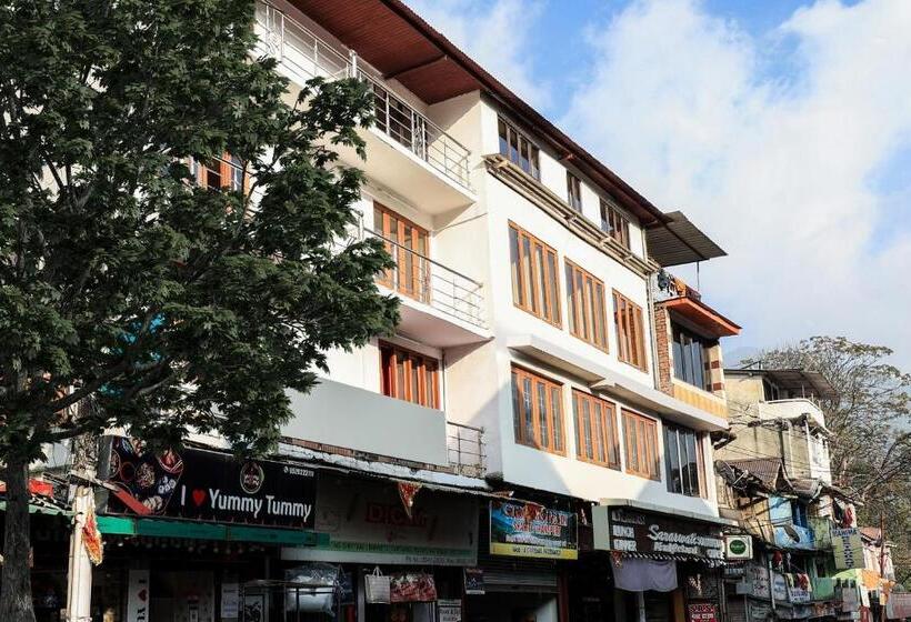 בית מלון כפרי Collection O Chand Regency