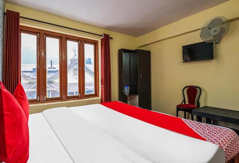 בית מלון כפרי Collection O Chand Regency