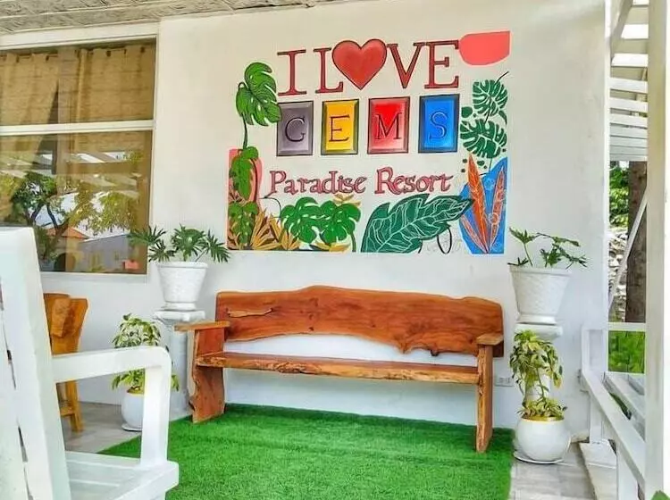 Hotelli Gem's Paradise Resort