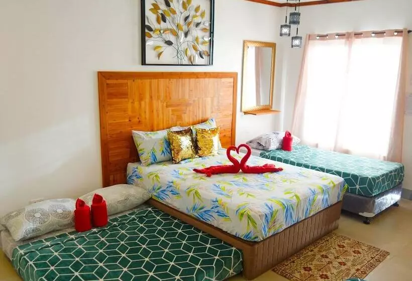 Hotelli Gem's Paradise Resort
