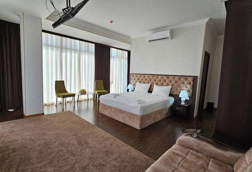 فندق Grand Turon