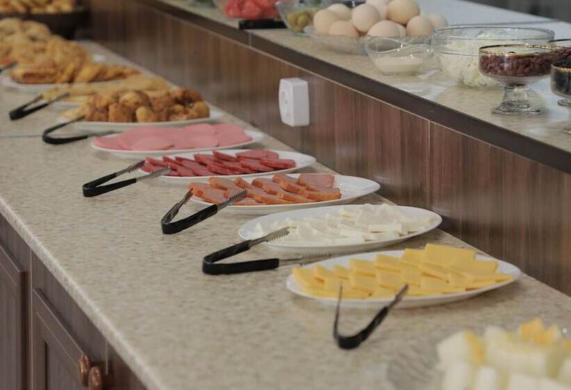 فندق Grand Turon