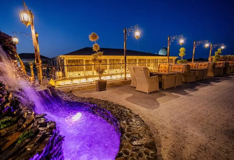 Hotelli Gur Emir Palace