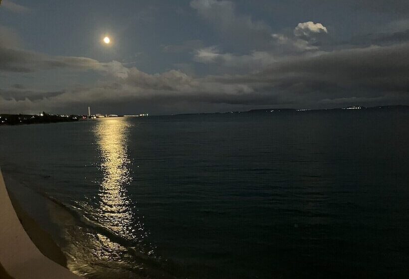 בית מלון כפרי My Beach Resort