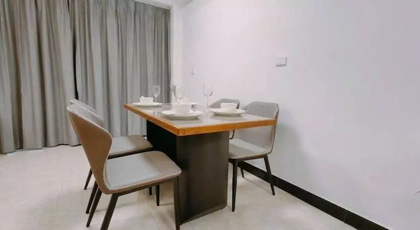 ホテル Ocean Breeze Apartment