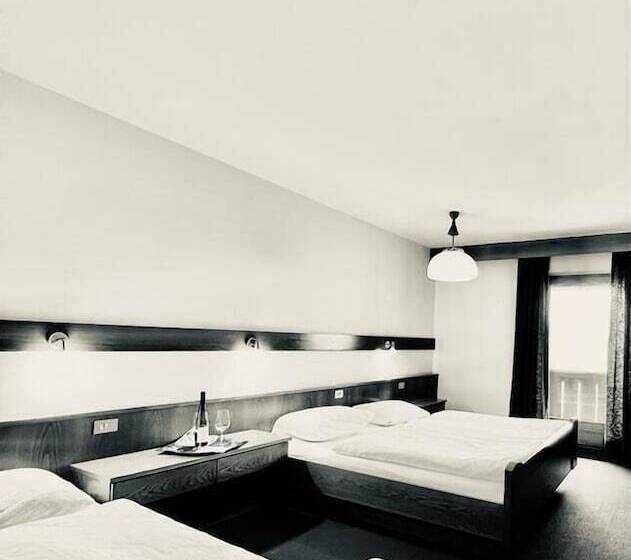 فندق Rifugio Frara