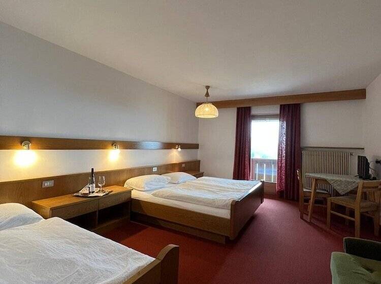 فندق Rifugio Frara