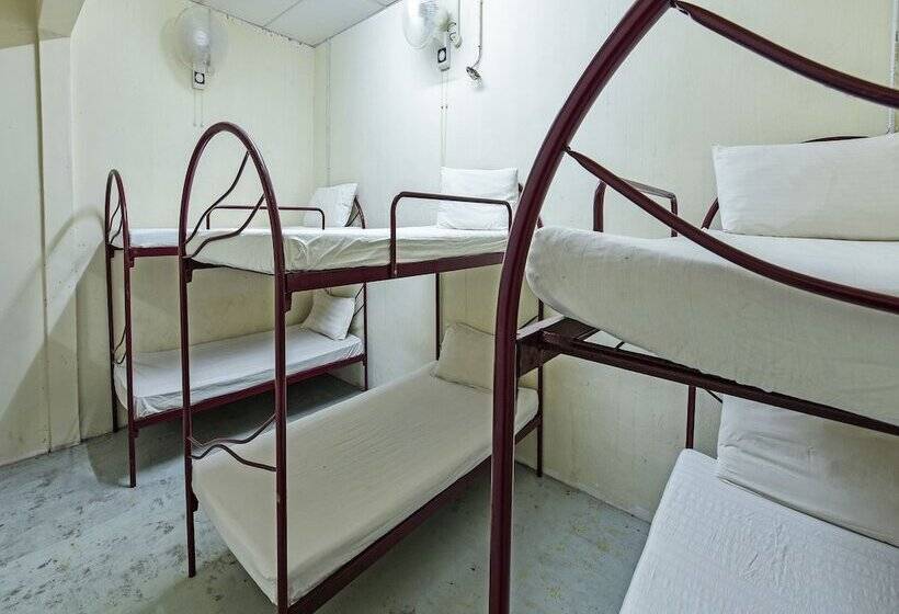 Hotel Spot On 90795 Hungrybedz Youth Hostel