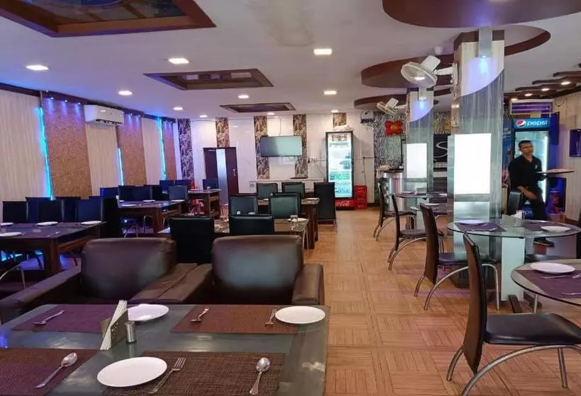 Hotelli Staymaker The Splces Bidhannagar