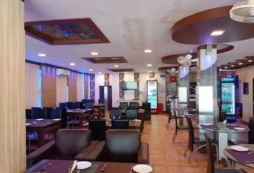 Hotelli Staymaker The Splces Bidhannagar