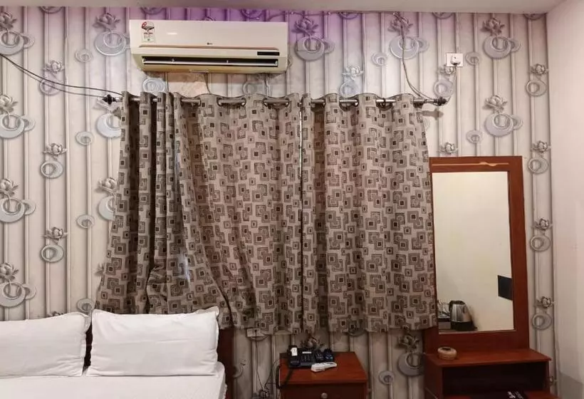 Hotelli Staymaker The Splces Bidhannagar