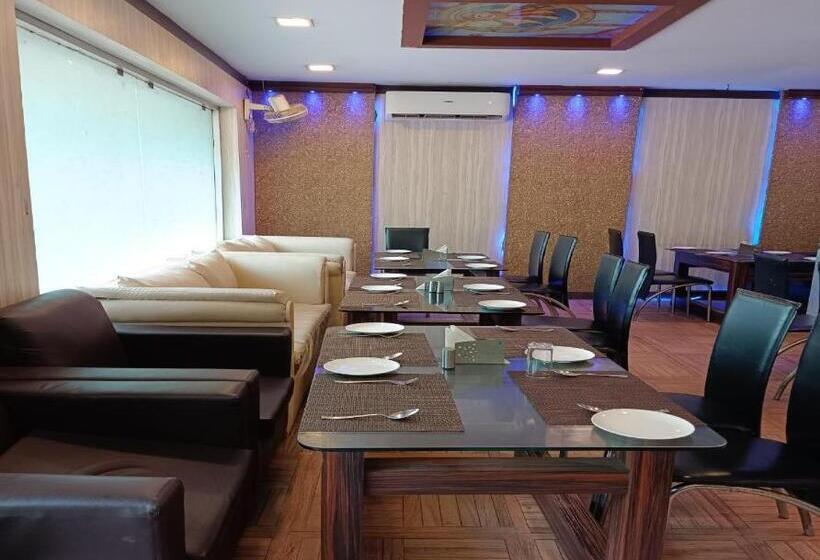 Hotel Staymaker The Splces Bidhannagar