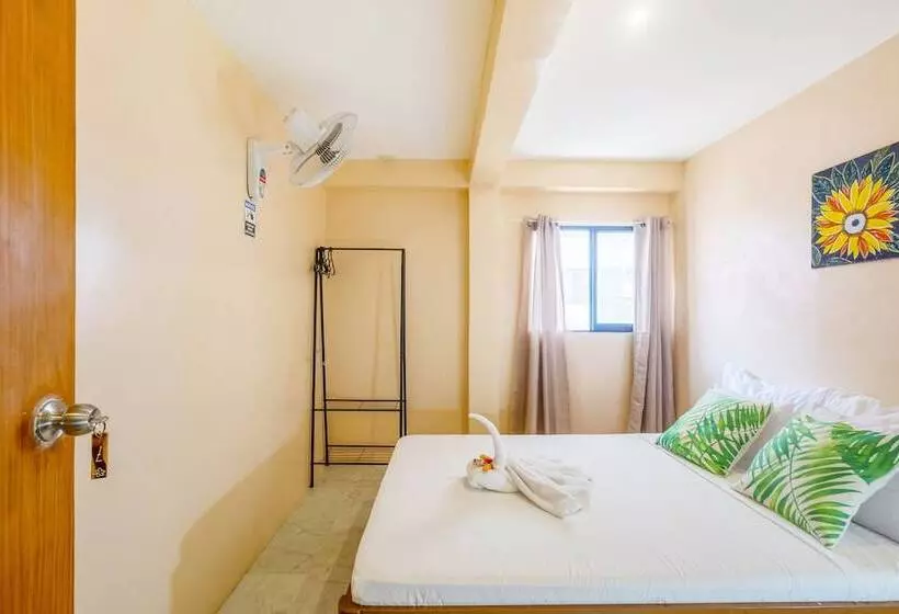 ホテル White Shamrock Beach