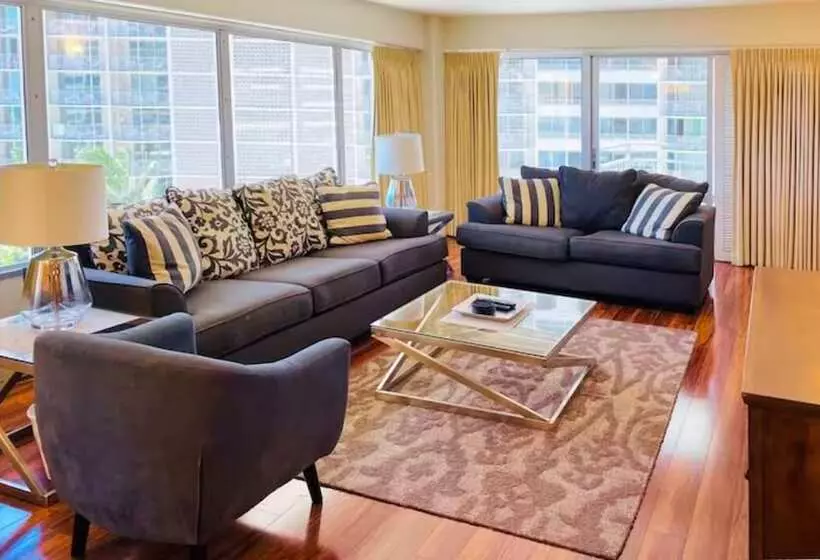 Ilikai Hotel With Ocean View