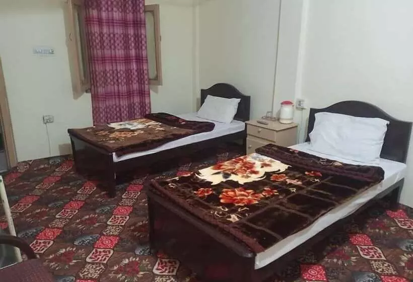 New Gojal Hotel And Restaurant