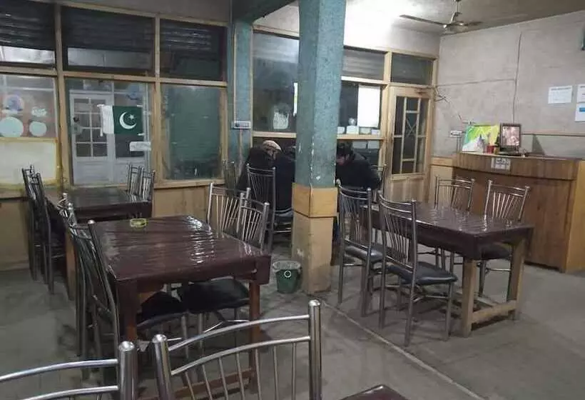 New Gojal Hotel And Restaurant