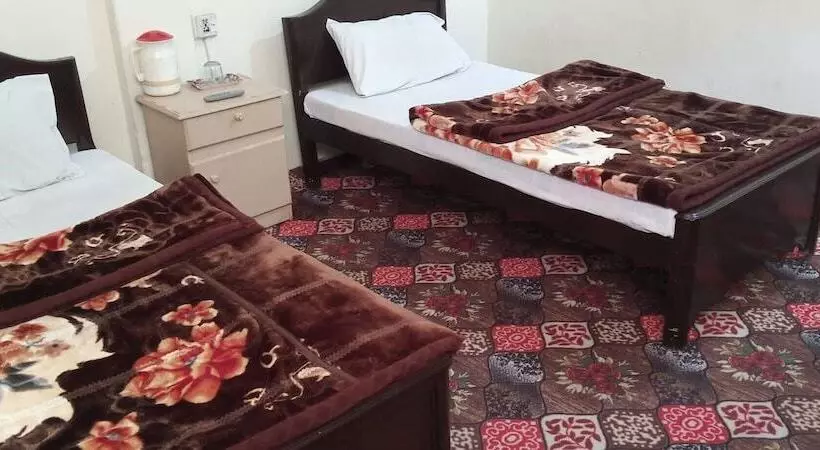 New Gojal Hotel And Restaurant