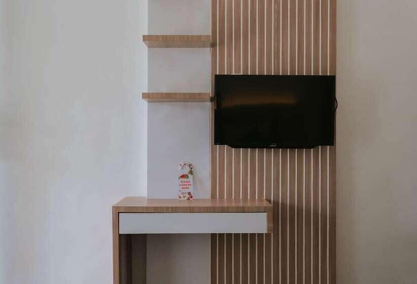 Nirvana Hotel Resort Tetebatu