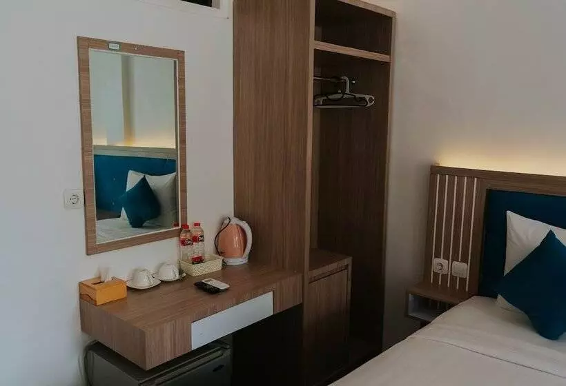 Nirvana Hotel Resort Tetebatu