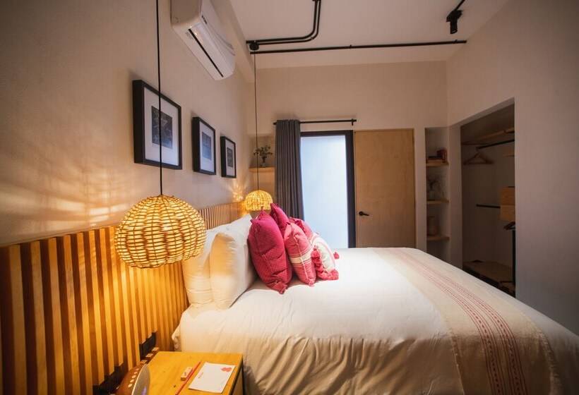 بنسيون Casa Rosamate