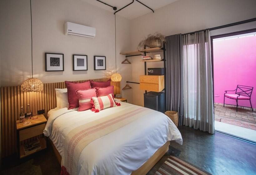 بنسيون Casa Rosamate