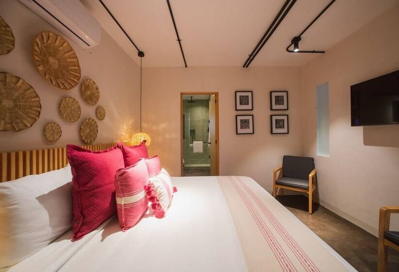 بنسيون Casa Rosamate