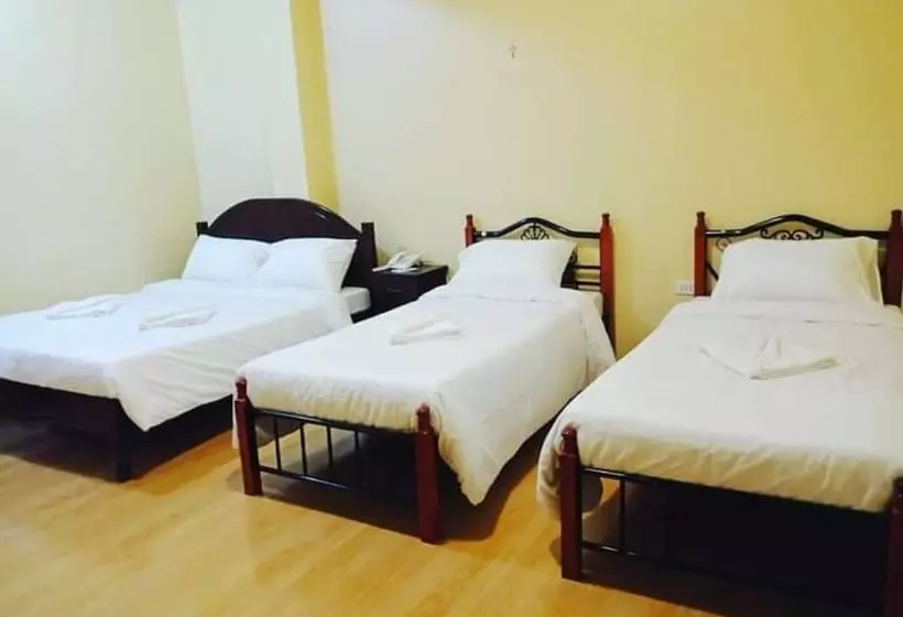 ペンション Casa Venicia Caticlan Annex By Oyo