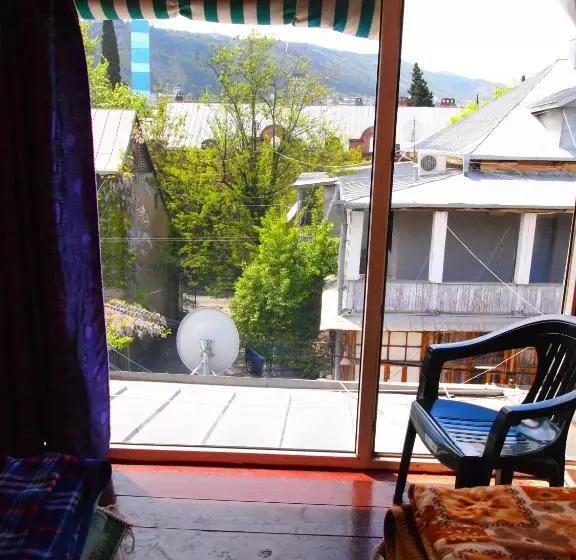 پانسیون Green Stairs Guest House