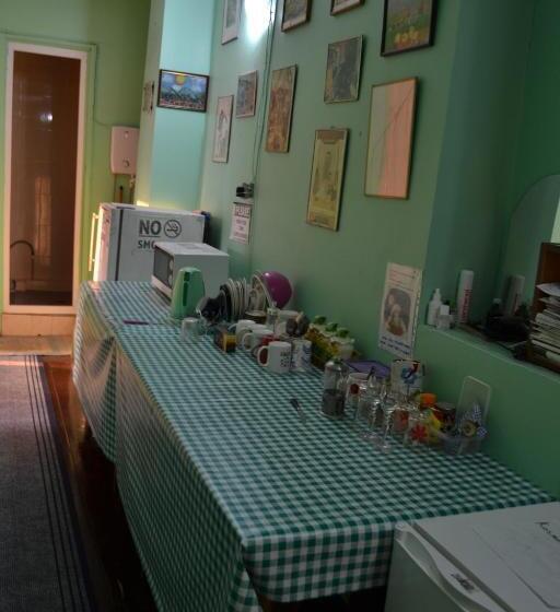 پانسیون Green Stairs Guest House