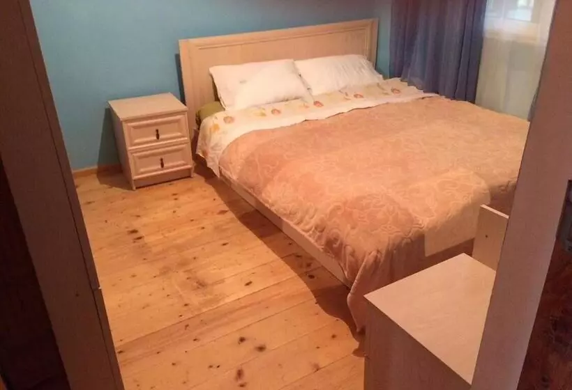 پانسیون Guest House Racha