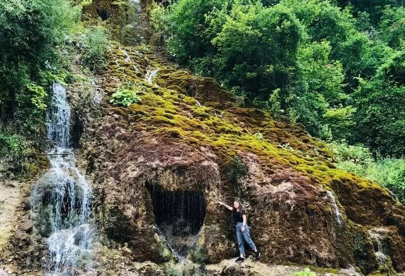 پانسیون Guest House Racha