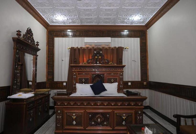 پانسیون Serina Inn