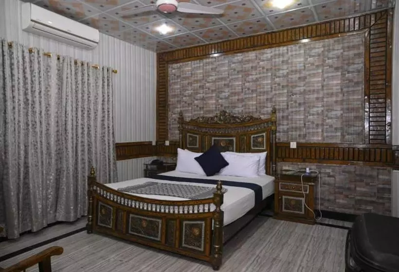 پانسیون Serina Inn