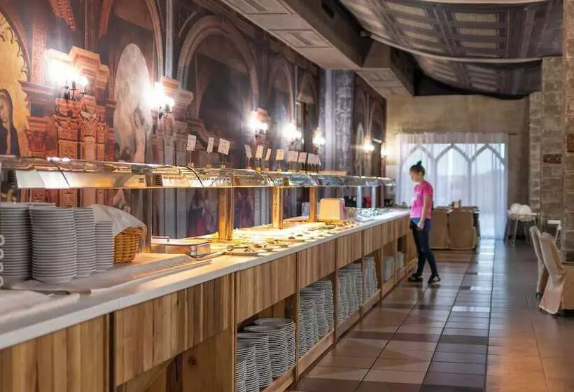 Hotelli Puchner Castle