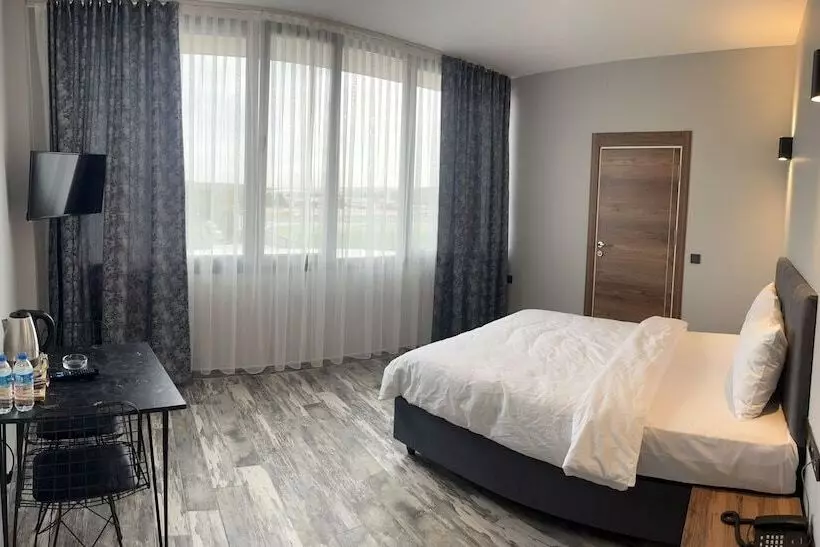هتل Tuzla Grand