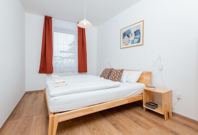 Westside Apartments By Urbanrent