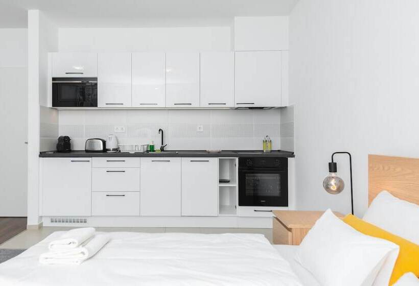 Westside Apartments By Urbanrent