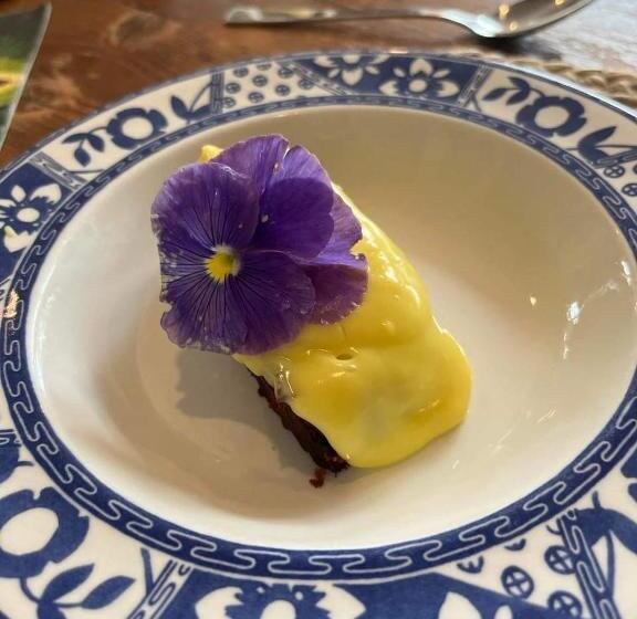 Bed and Breakfast Tastebuds Bed N Breakfast