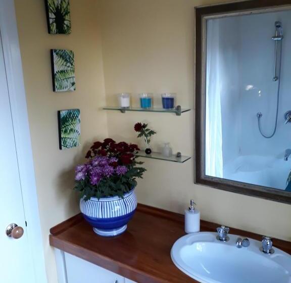 Bed and Breakfast Tastebuds Bed N Breakfast