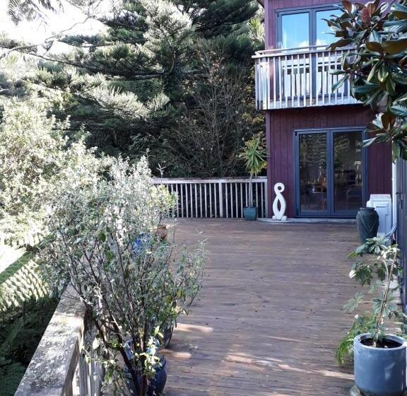 Bed and Breakfast Tastebuds Bed N Breakfast