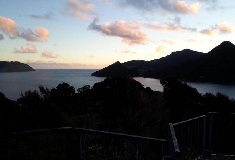 Bed and Breakfast Tastebuds Bed N Breakfast