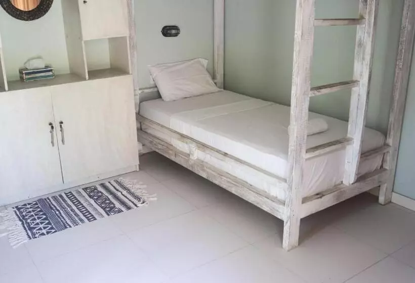 Castaway Island Hostel