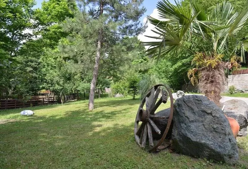 Feel & Live Hotel Villas Restaurant